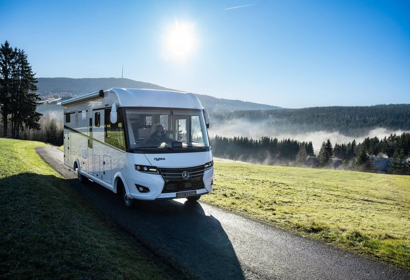 Foto: Frankia - Premium-Hersteller Frankia präsentiert die Final Edition des Integrierten-Flaggschiffs Platin, nahe an der 200.000-Euro-Marke Foto: Frankia - Premium-Hersteller Frankia präsentiert die Final Edition des Integrierten-Flaggschiffs Platin, nahe an der 200.000-Euro-Marke